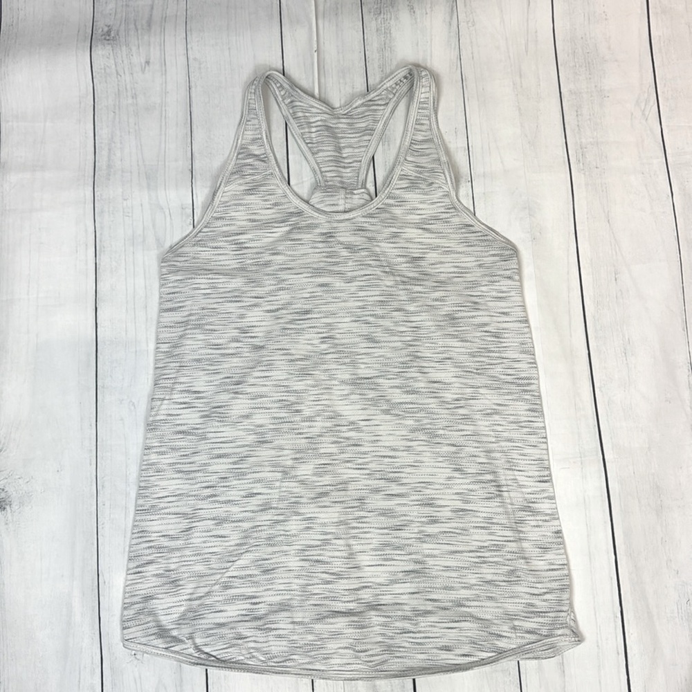 Lululemon essential pleated tank top